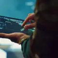 Ko je danas šef: Menadžer ili algoritam?
